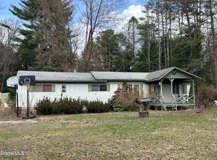 147 Lampman Rd, Broadalbin, NY 12025