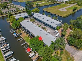 200 Meres Blvd APT 3, Tarpon Springs, FL 34689