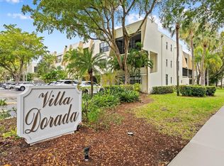 20200 W Country Club Dr APT 112, Aventura, FL 33180