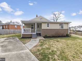 1300 Chapelwood Ln, Capitol Heights, MD