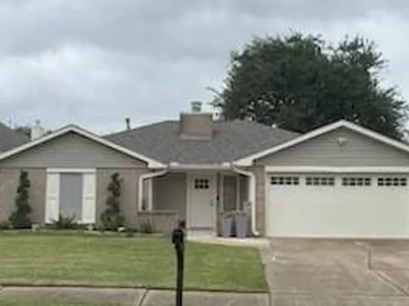 2802 Park Meadows Ave, Deer Park, TX 77536