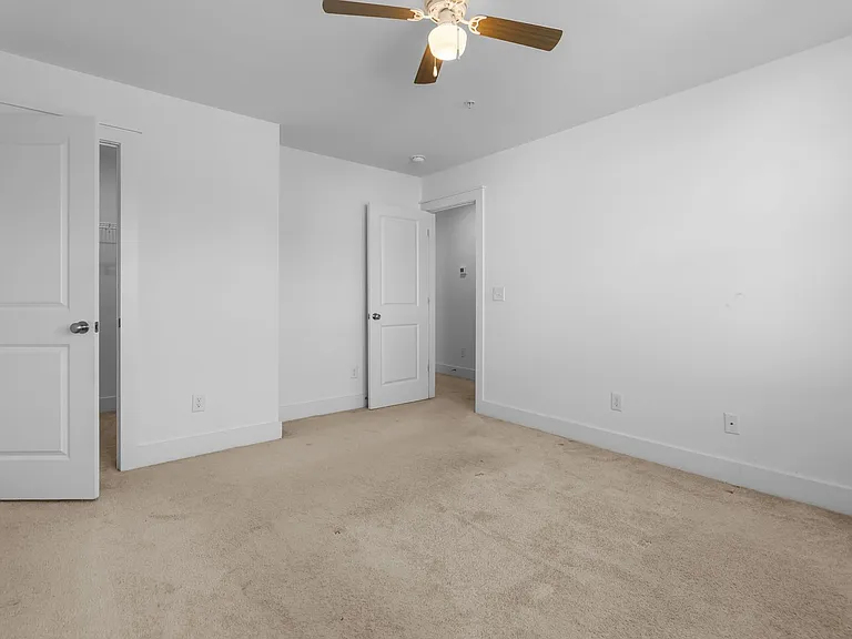235 Southmen Ln — Photo 23