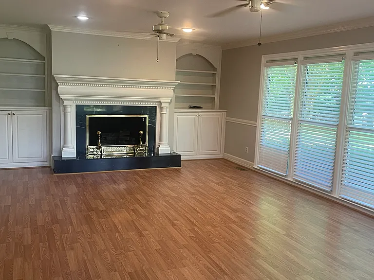 3232 Washington Rd — Photo 4