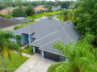5203 Halstead Ln, Zephyrhills, FL 33541