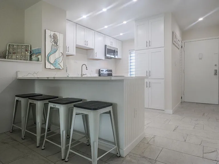 7400 Estero Blvd #514 — Photo 9