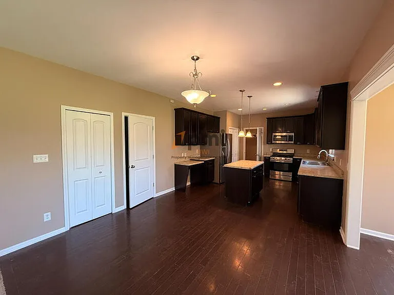 2707 W Wind Dr — Photo 7