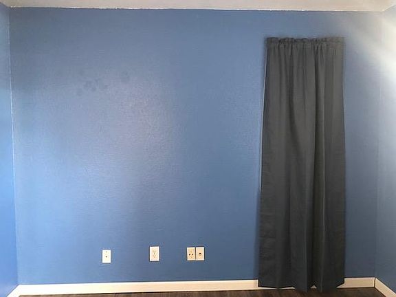3rd image of 293 Driftwood Ave