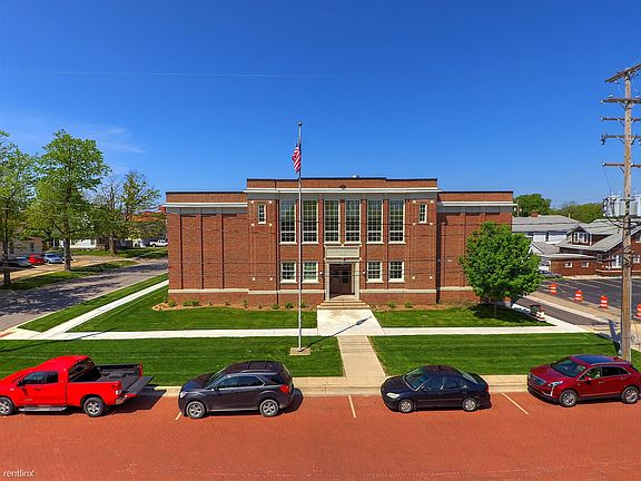Lincoln House Front