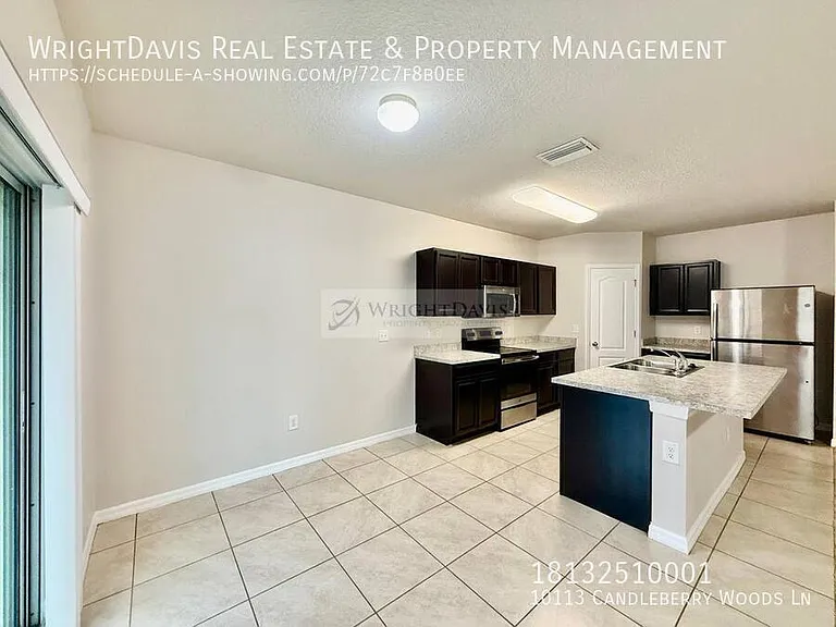 10113 Candleberry Woods Ln — Photo 11