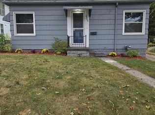 2208 Lyons Ave, Lansing, MI 48910