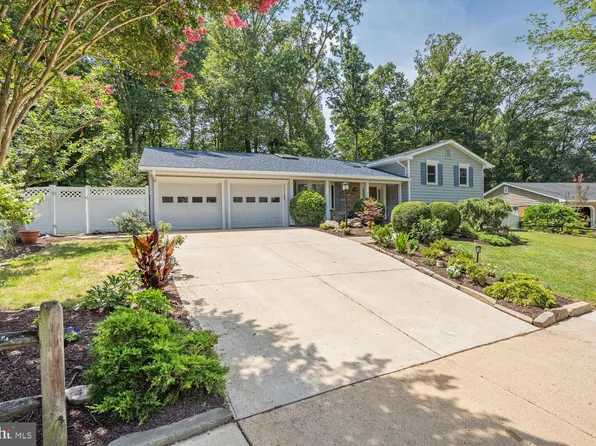 2615 E Meredith Dr, Vienna, VA 22181