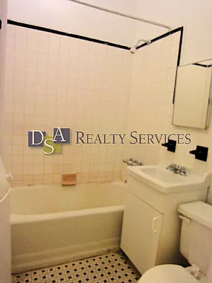 Rented by DSA Realty | media 40