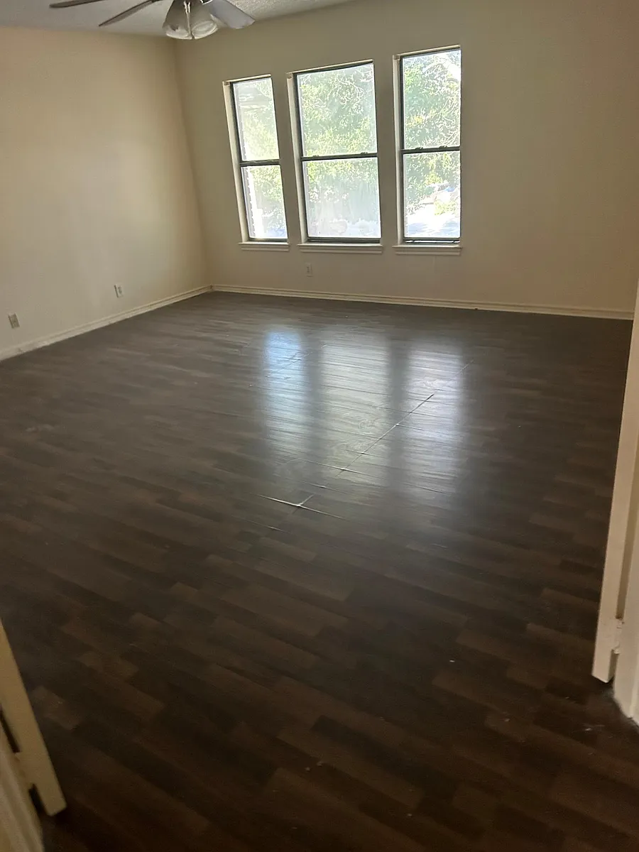 Building Photo - 2107 Encanto Rdg