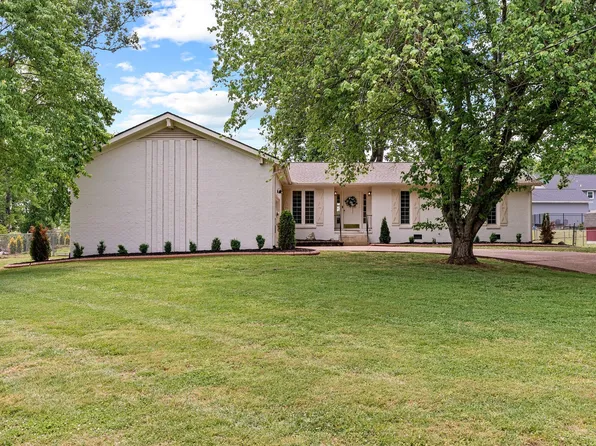 1427 Harris St, Columbia, TN 38401