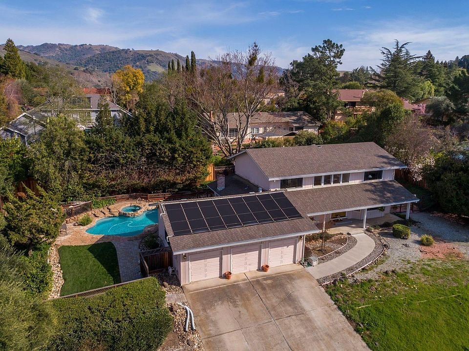 1st image of 15895 Jackson Oaks Dr