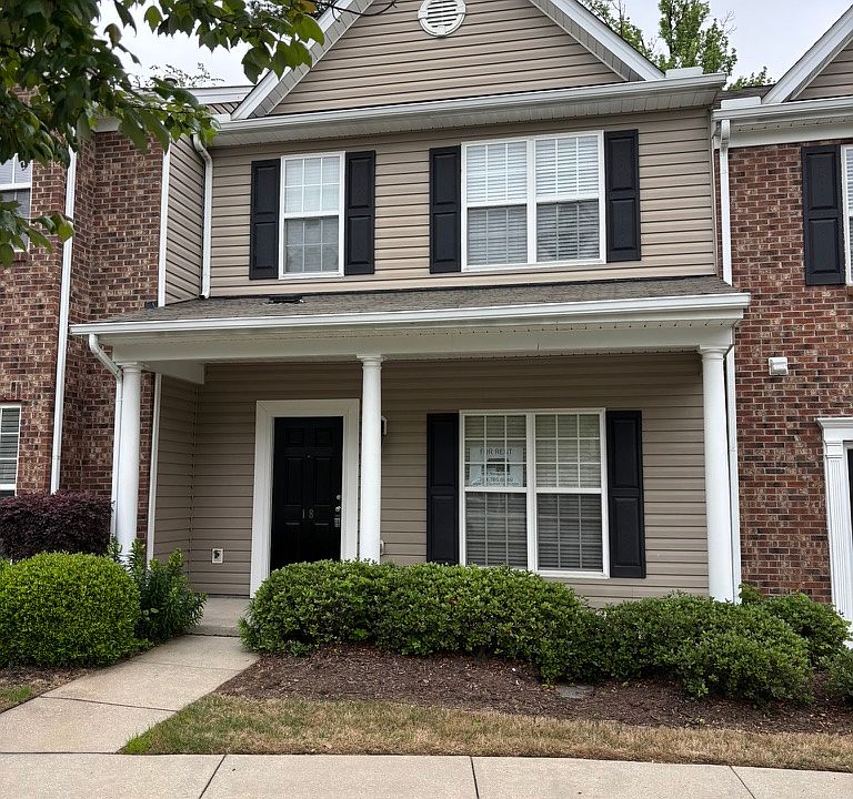 1st image of 18 Sharpstone Ln