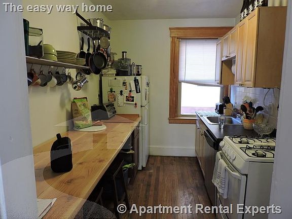 4th image of 97 Hancock St #1A