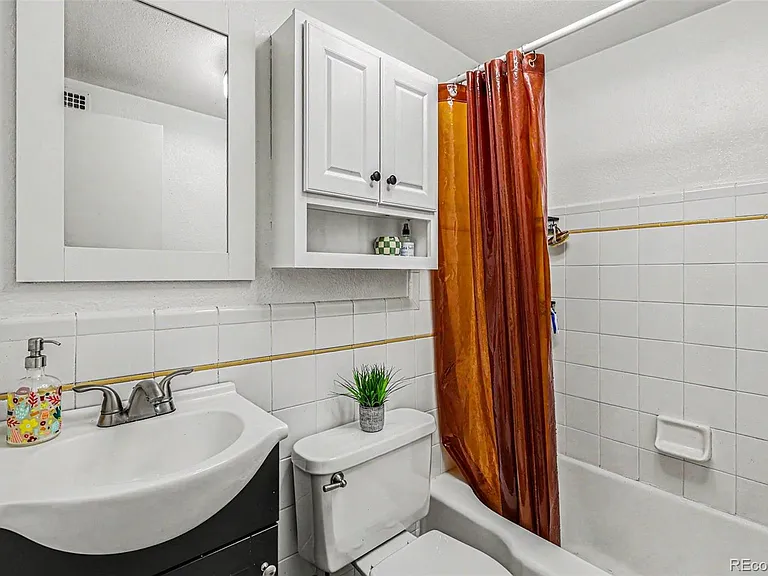 1520 Glencoe St #7 — Photo 17