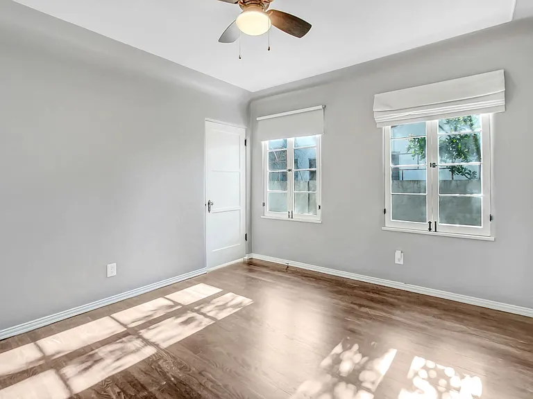 11553 Otsego St — Photo 11
