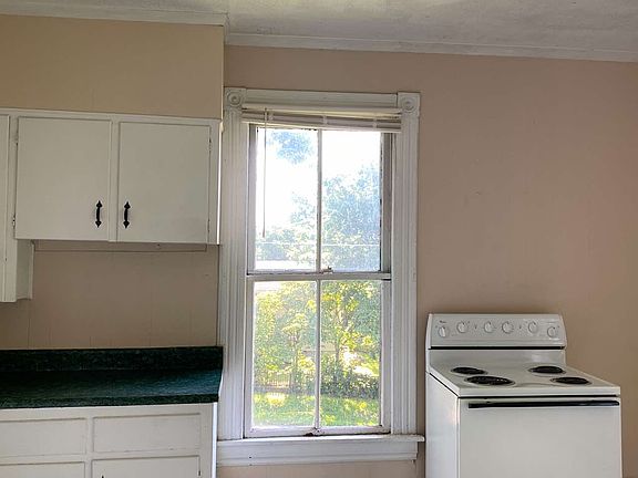 5th image of 1701 Grove Ave #2