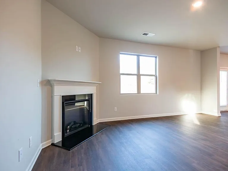 1244 Brookstone Cir NE — Photo 10