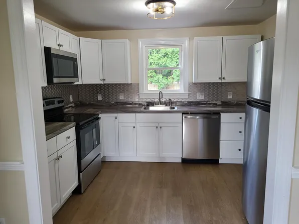 1254 Pawtucket Ave, Rumford, RI 02916