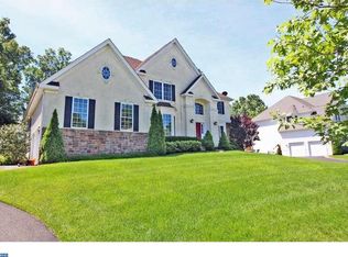 10 Foxcroft Way, Mount Laurel, NJ 08054