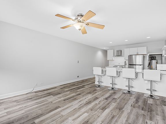 5th image of 1726 N Kedzie Ave #101