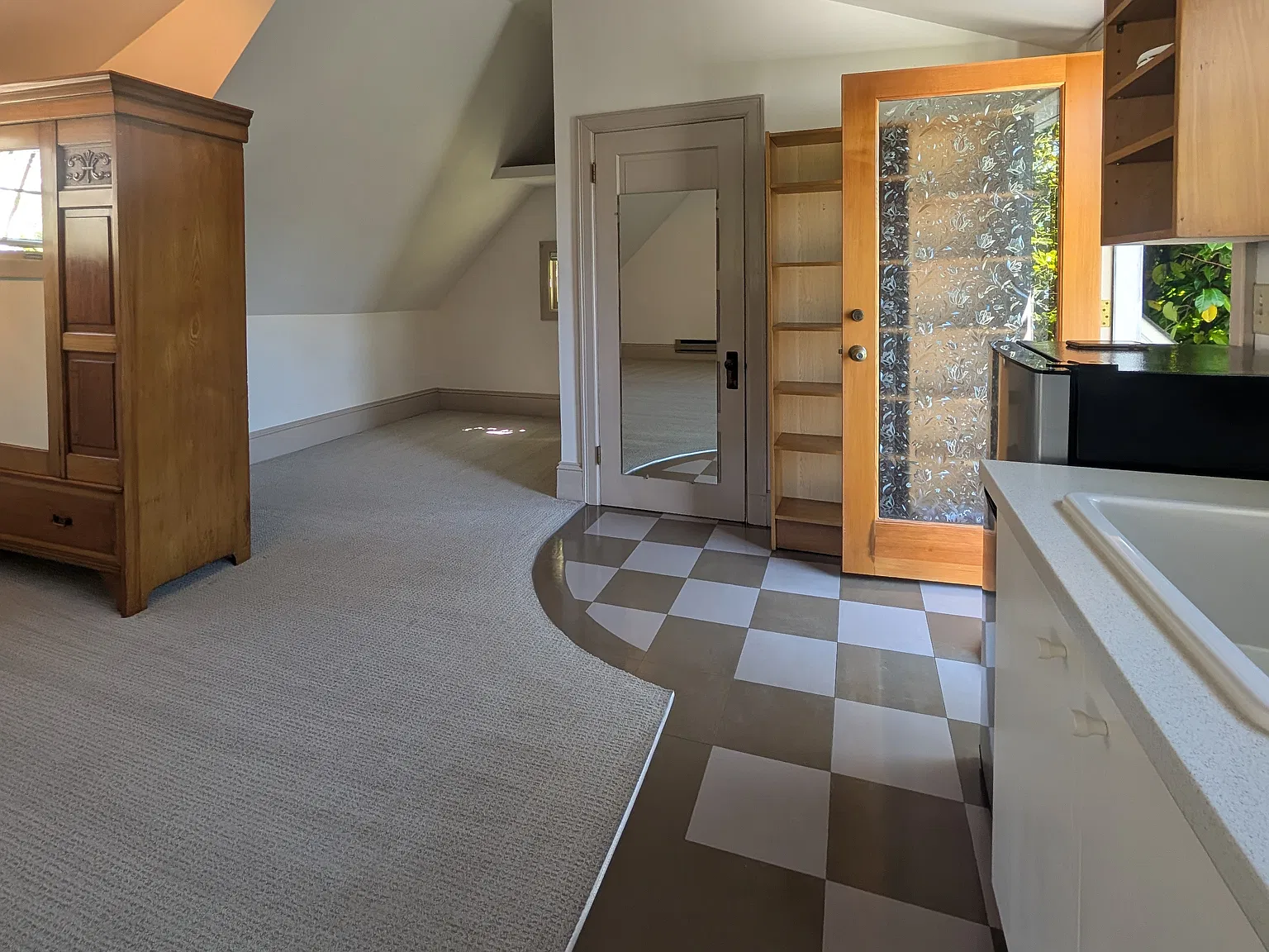 Studio, 360 sqft, $1,800 — Photo 1