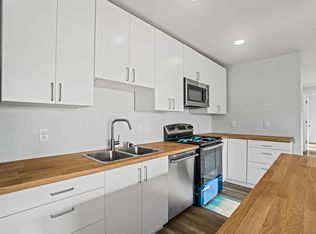 4249 S Packard Ave #A, Saint Francis, WI 53235