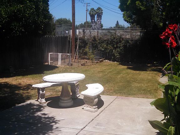 2nd image of 3535 Yuba Ave