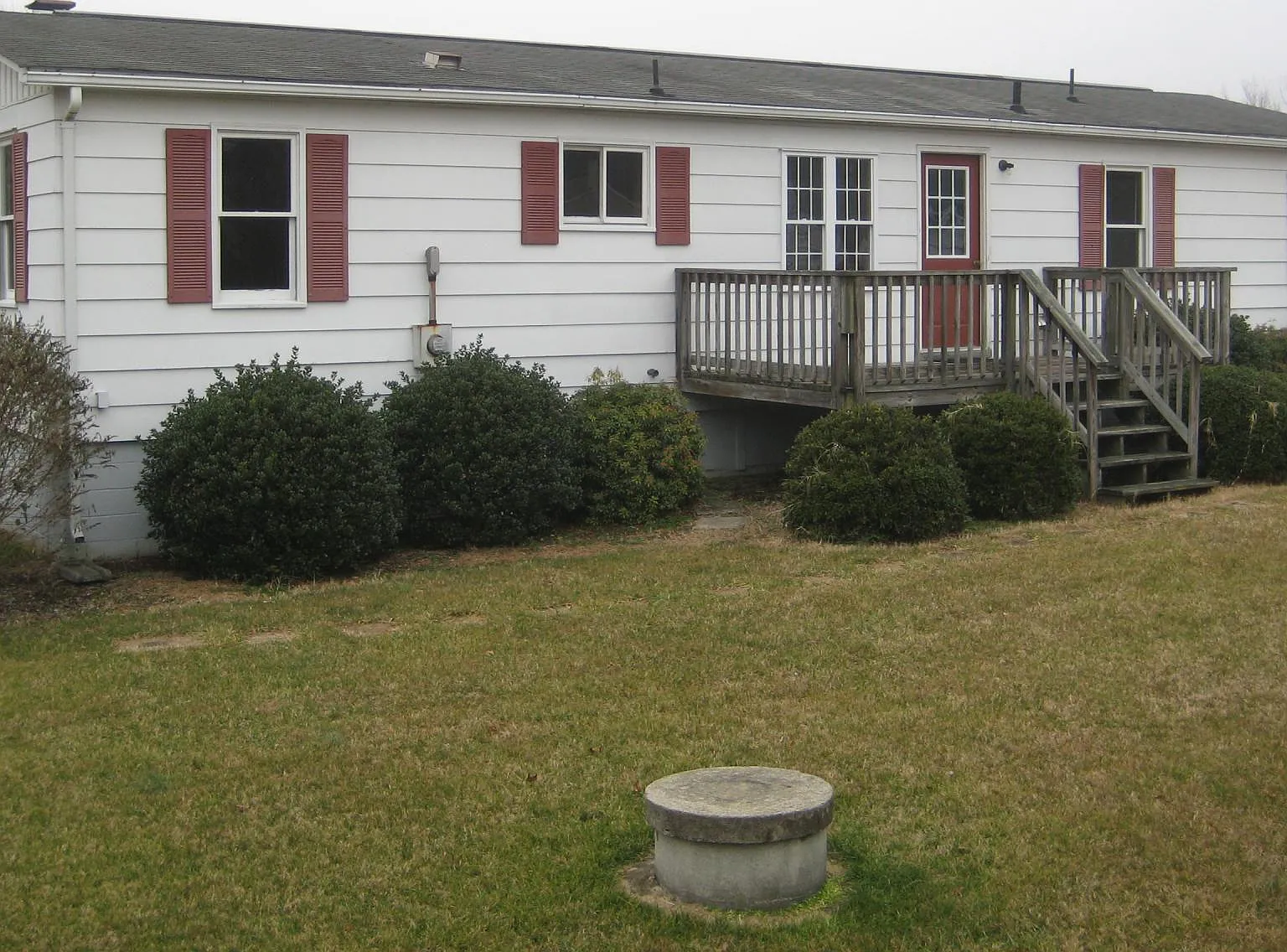 3 bed, 1.5 bath, 1300 sqft, $2,000 — Photo 1