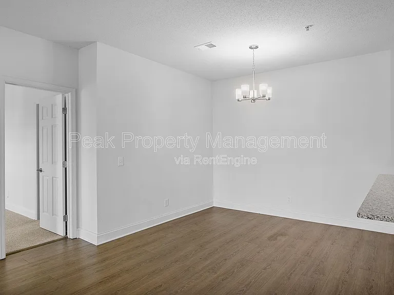 801 Virginia Center Pkwy — Photo 67