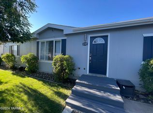 6109 Crestfields Rd, Yakima, WA 98903