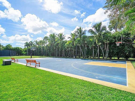 5th image of 7011 Islegrove Place