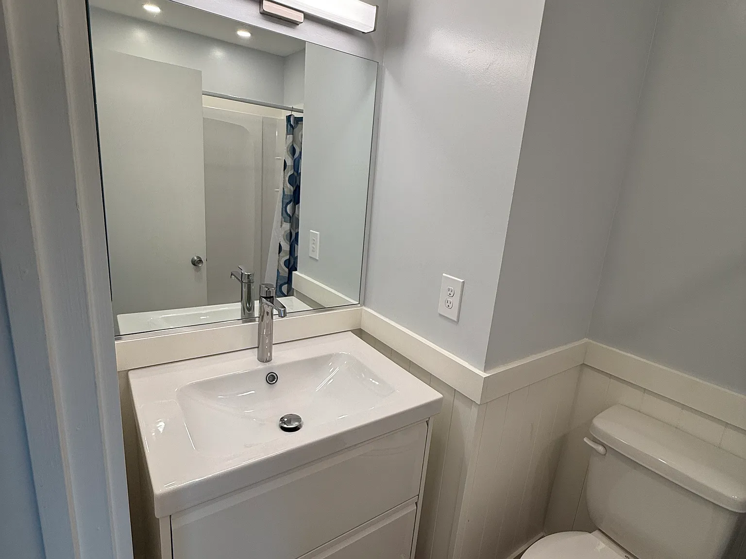 4 bed, 2.5 bath, 1556 sqft, $2,500 — Photo 4