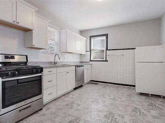 2nd image of 313 Olive St