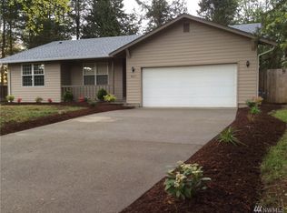 8421 Seafair Ct, Blaine, WA 98230