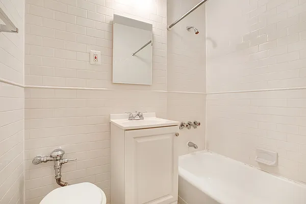 Rented by Algin Management | media 12