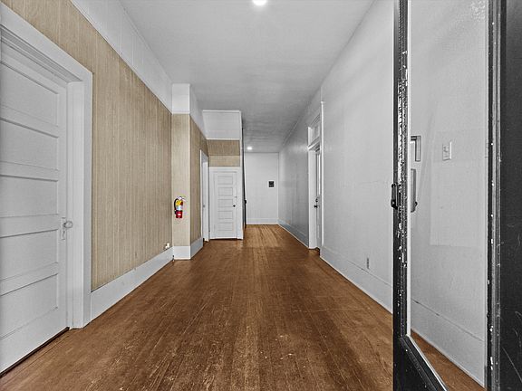 2nd image of 527 W San Antonio St APT 5