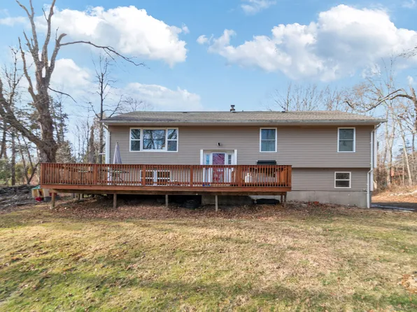 653 Skokorat Road, Beacon Falls, CT 06403