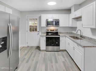 8903 Hipps Rd, Jacksonville, FL 32222