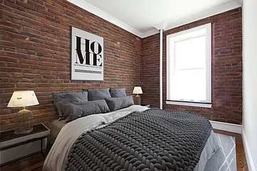 Rented by R New York