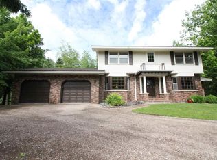 1821 Woodbury Ln, Duluth, MN 55803