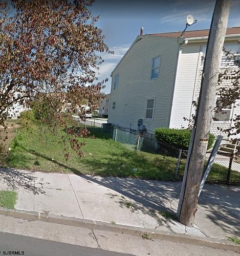 2nd image of 315 N Indiana Ave