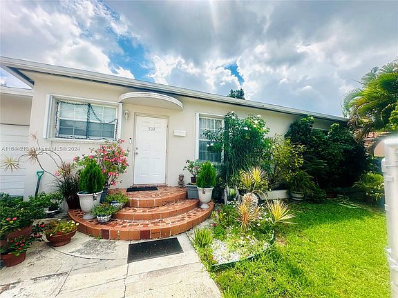 3rd image of 503 SW 29th Ct