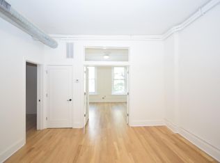 1325 W 18th St #3F, Chicago, IL 60608