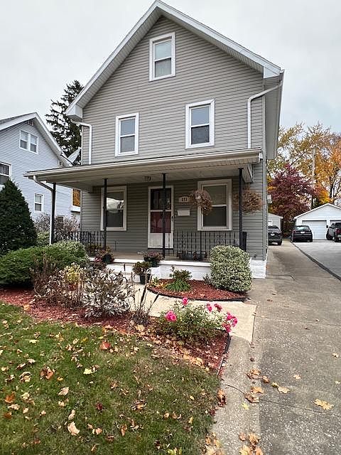 1st image of 373 E Archwood Ave