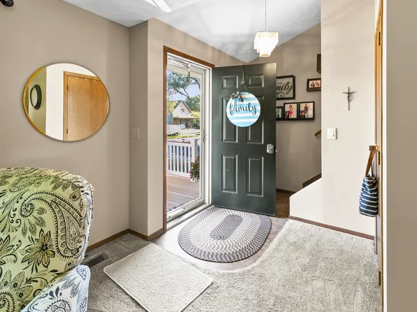321 E 7th St, North Bend, NE 68649
