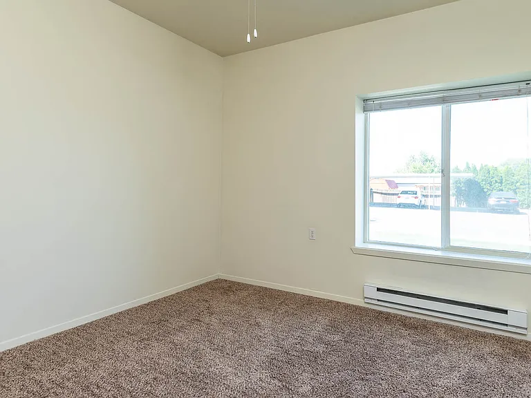 Center Pointe | Bedroom 1